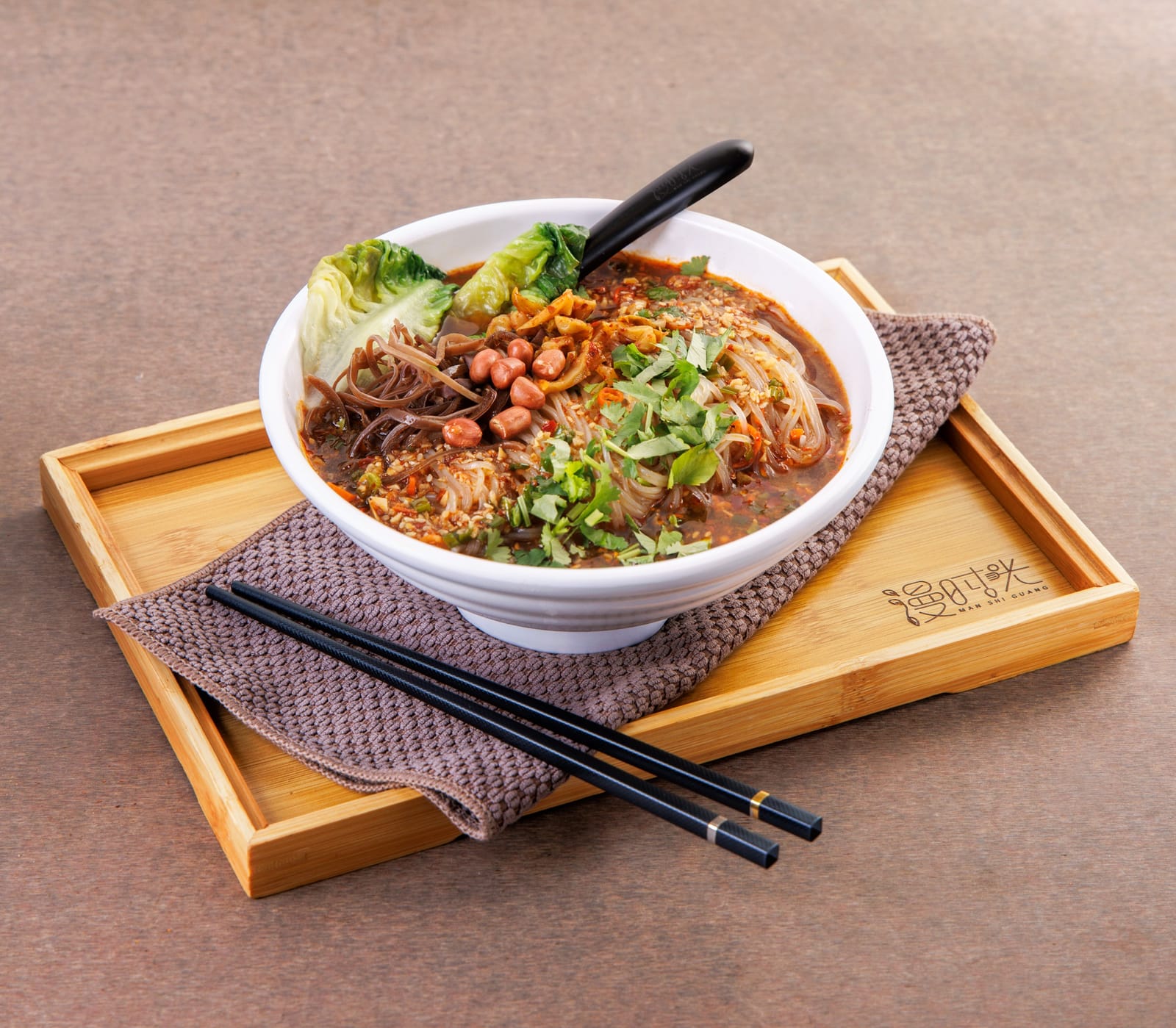 Low-fat hot and sour konjac noodles